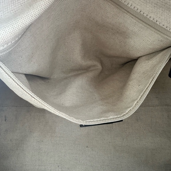 Authentic Gucci Black Sukey Convertible Boston Embossed Leather Shoulder Bag - Picture 13 of 16